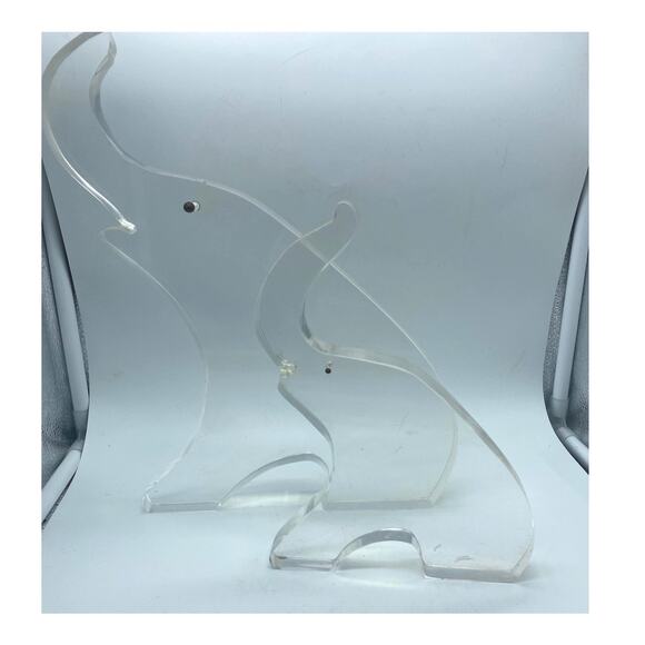 Vintage Two Lucite Elephants Minimalism Unsigned 12 inch and‎ 9-inch Brass eyes - Picture 4 of 10